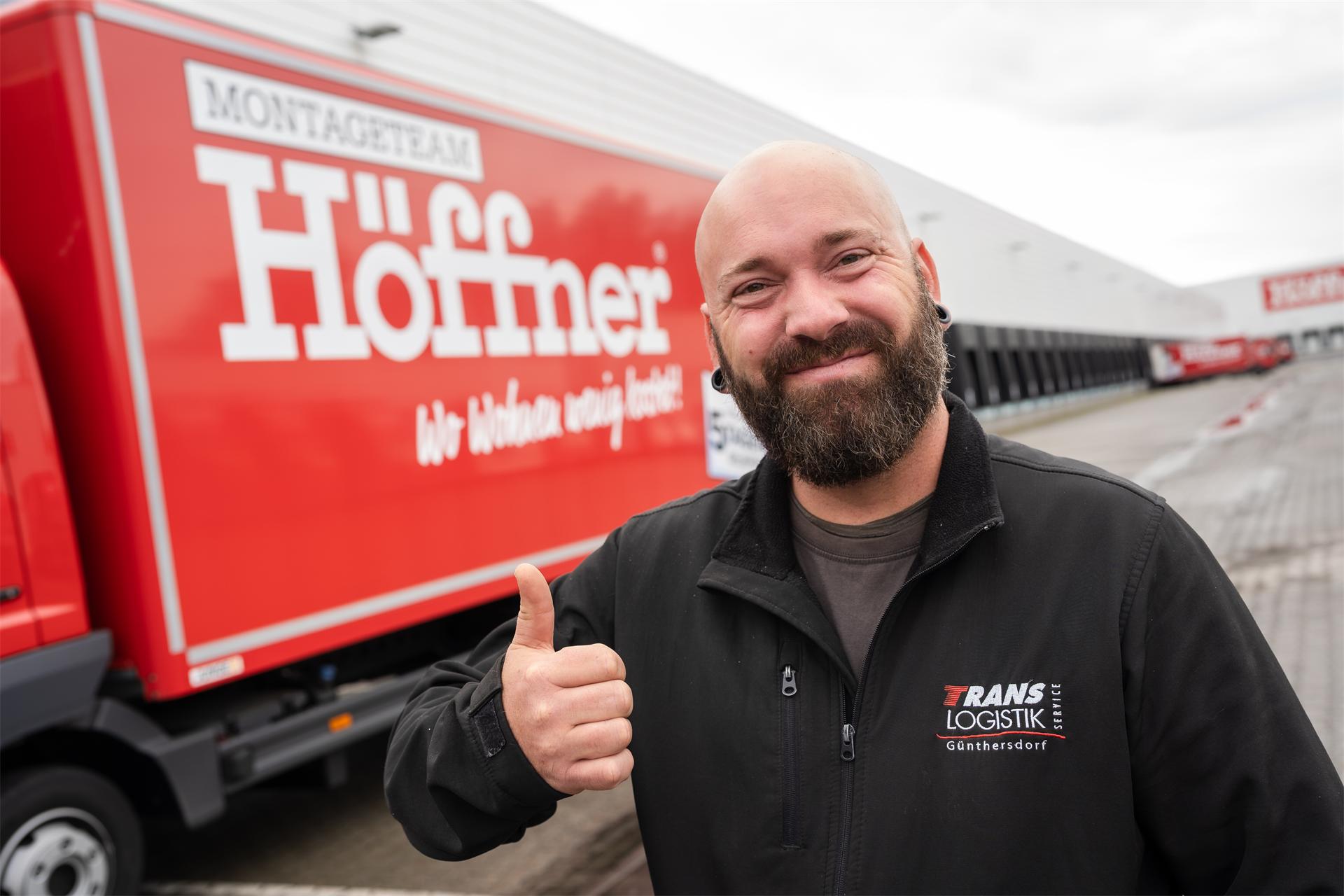 Montageteam von Translogistik bei der Arbeit